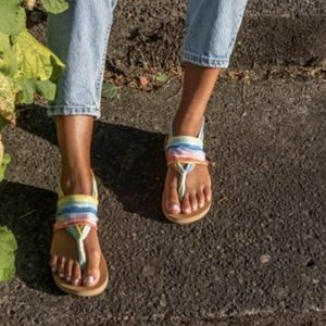 Sanuk yoga sling design sandals
